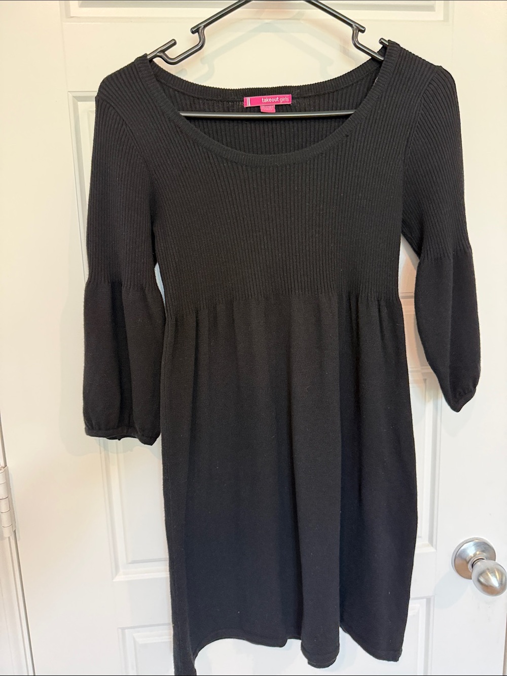 Takeout Black Ribbed Scoop-Neck Long Sleeve Dress
